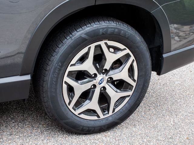 Used 2023 Subaru Forester Premium AWD/4WD image 6