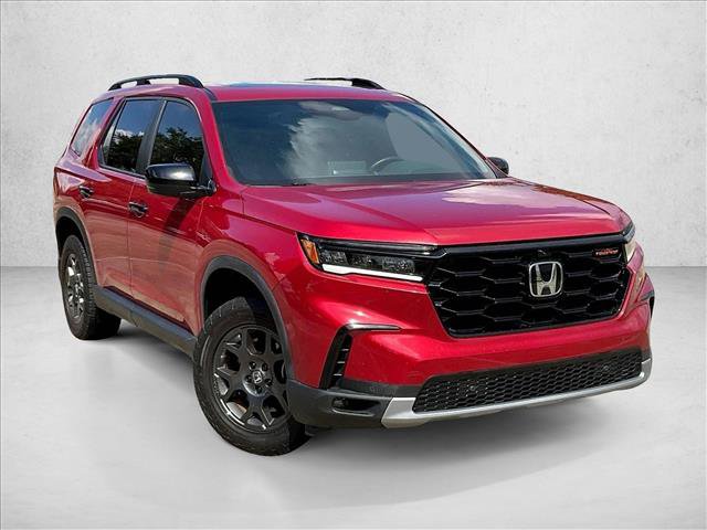 Used 2024 Honda Pilot TrailSport image 11