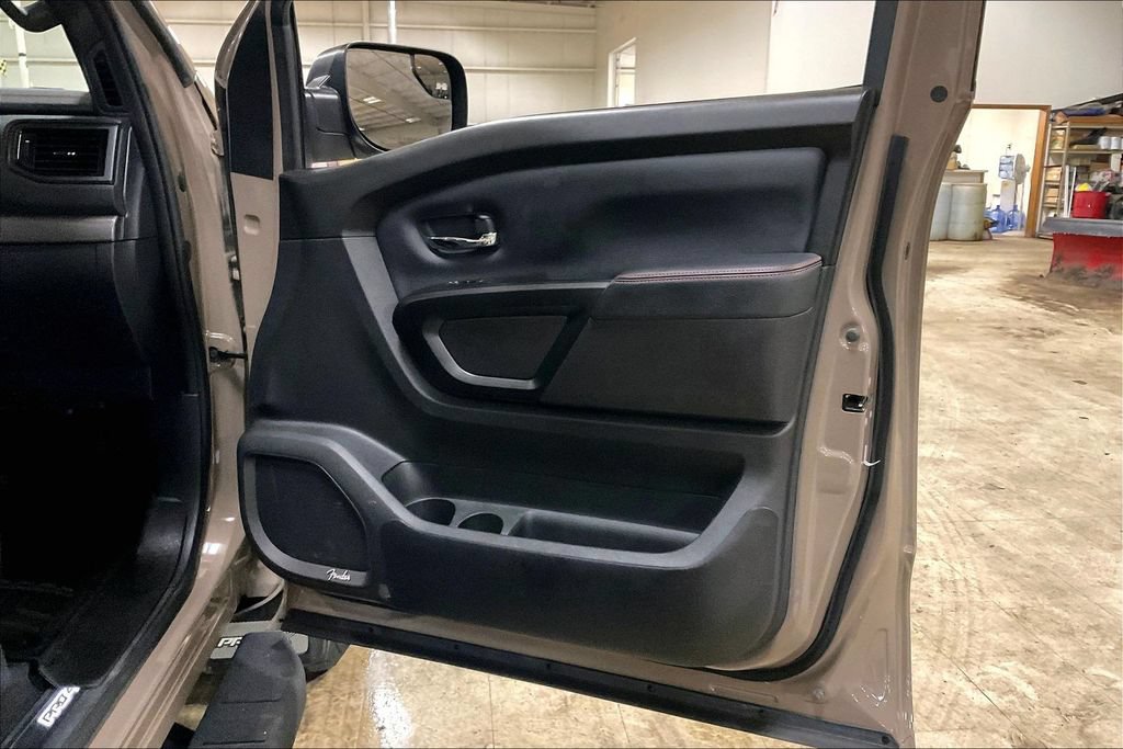 Used 2024 Nissan Titan PRO-4X w/ Pro-4x Convenience Package AWD/4WD image 23