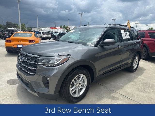 Certified 2026 Ford Explorer Active w/ Active Comfort Package RWD image 3