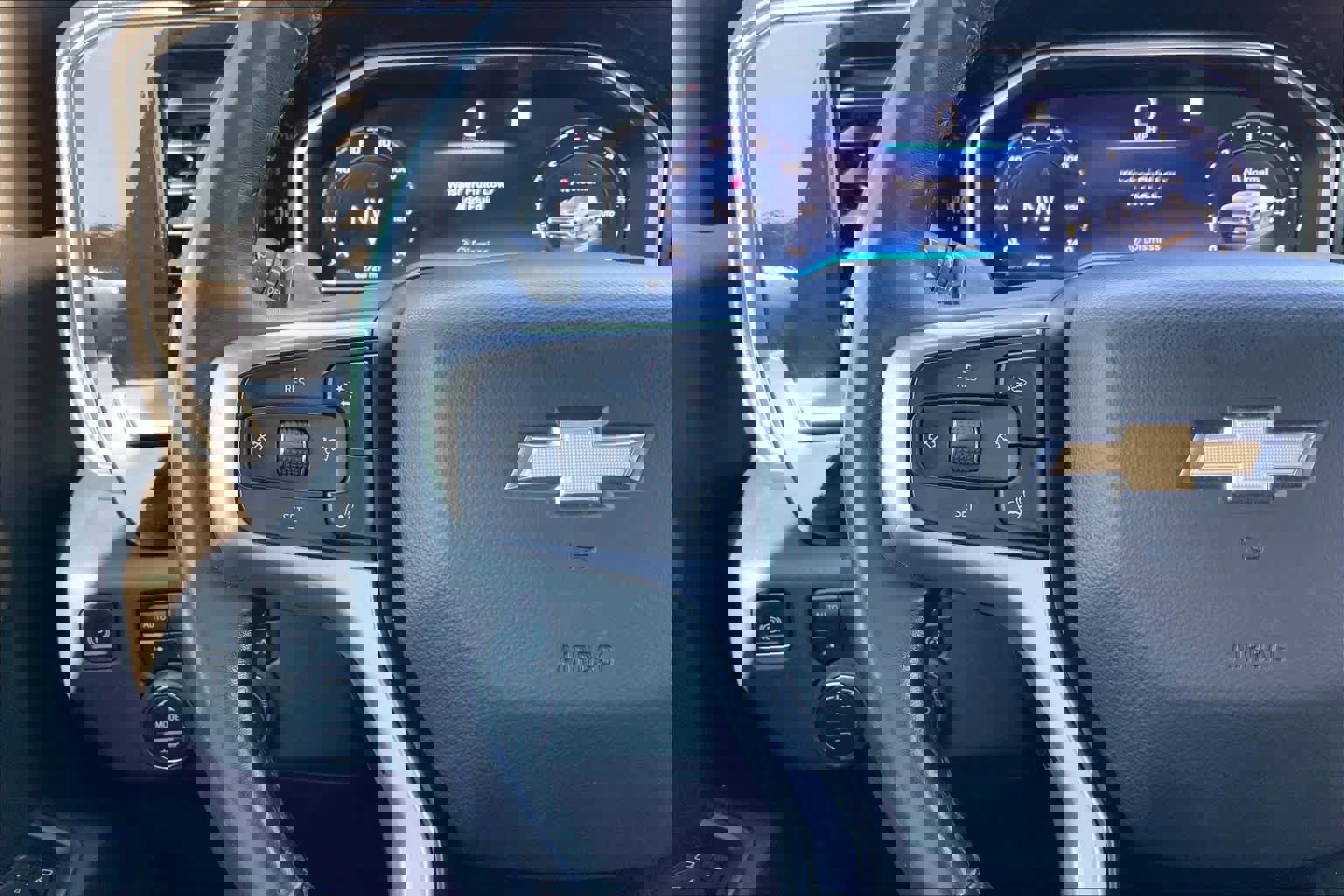 Used 2022 Chevrolet Silverado 1500 LT w/ Z71 Off-Road Package image 23