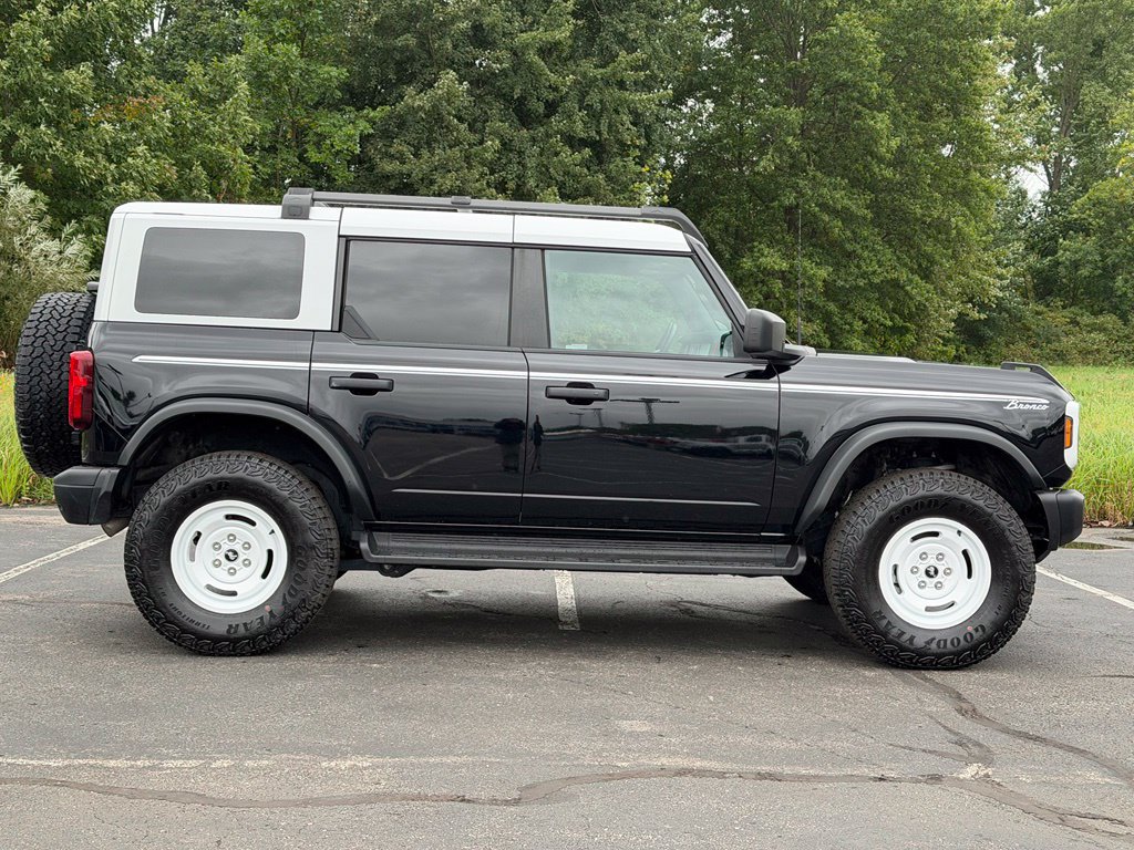 Certified 2025 Ford Bronco Heritage Edition AWD/4WD image 7