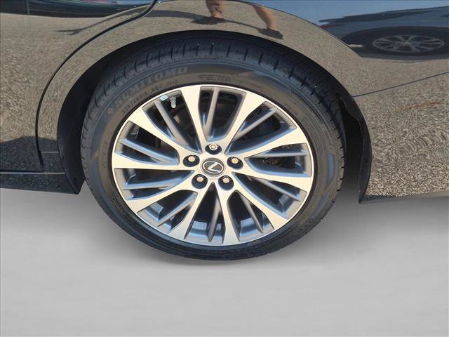 Used 2019 Lexus ES 350 w/ Premium Package FWD image 26