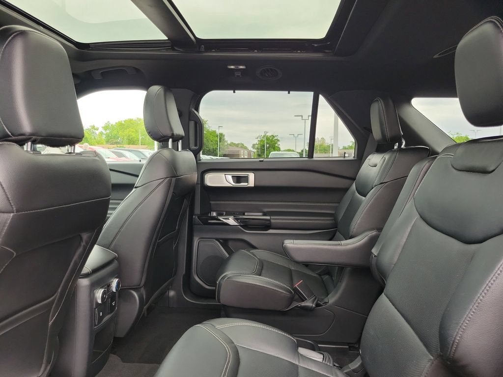 Certified 2021 Ford Explorer ST w/ Equipment Group 401A AWD/4WD image 13