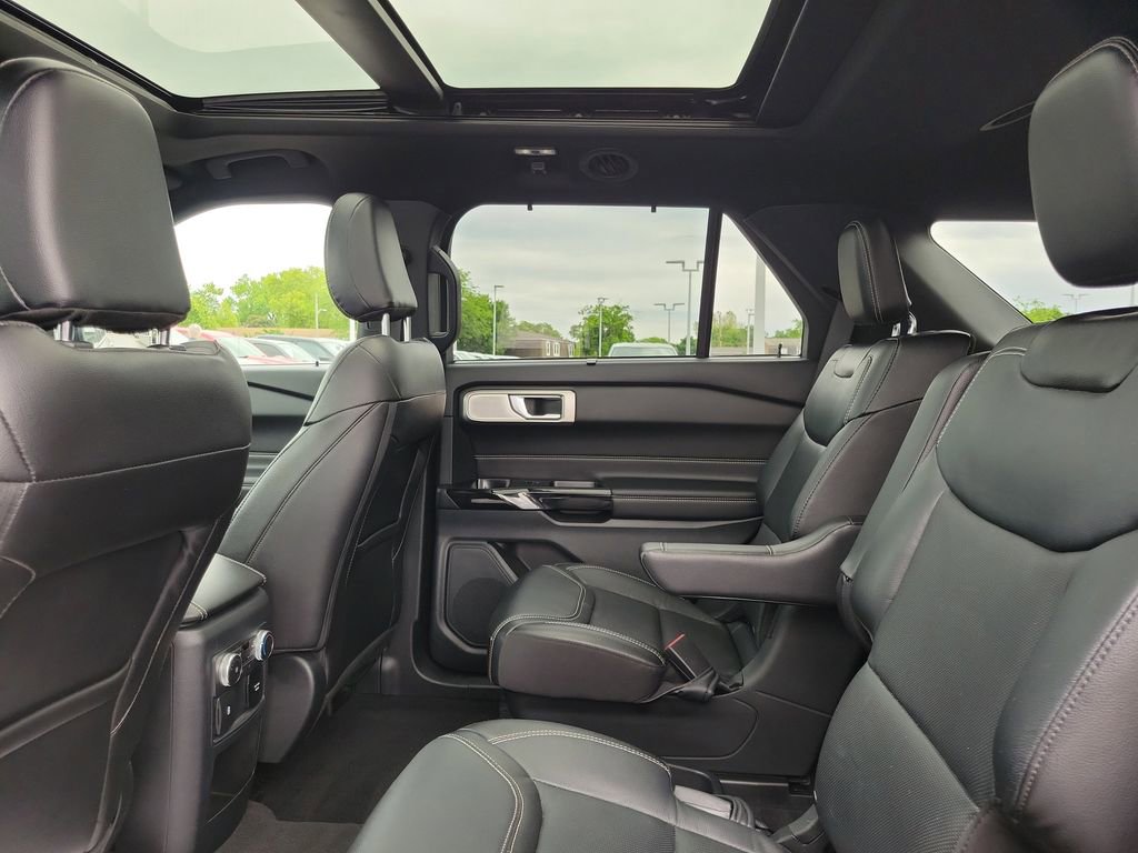 Certified 2021 Ford Explorer ST w/ Equipment Group 401A AWD/4WD image 13