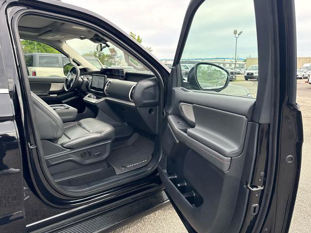 Certified 2025 Ford Expedition Max Active AWD/4WD image 8