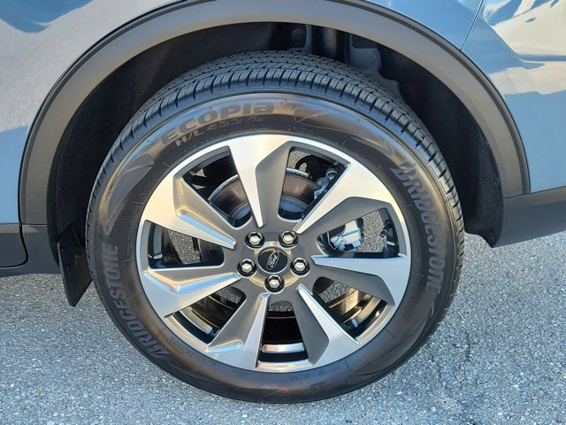 Certified 2023 Ford Escape Platinum image 9