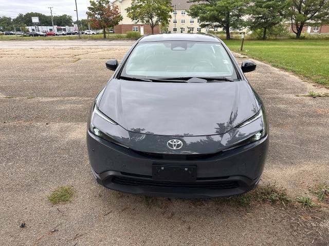 Used 2024 Toyota Prius LE FWD image 11