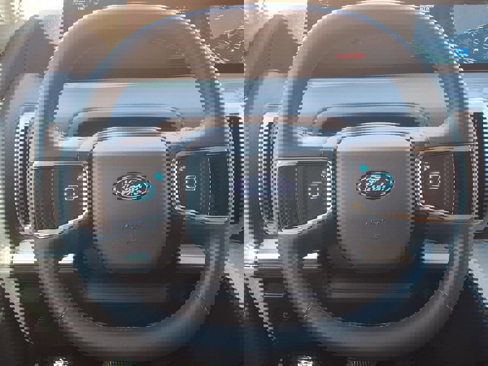 Certified 2025 Ford Expedition Active image 21