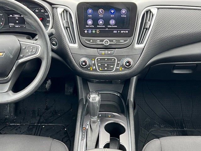 Used 2020 Chevrolet Malibu LT image 18