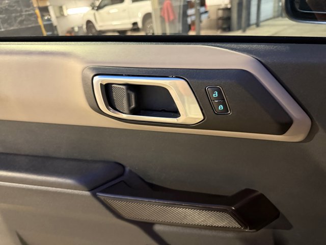 Certified 2024 Ford Bronco Wildtrak AWD/4WD image 14