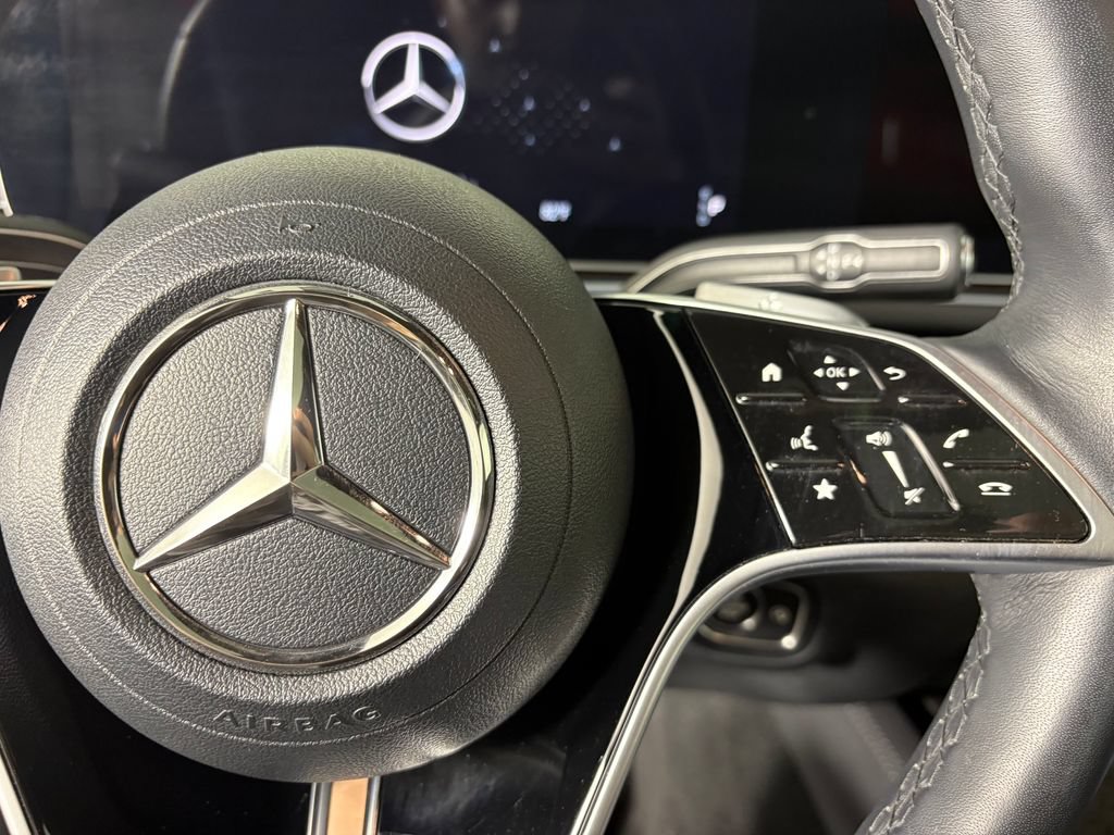 Used 2025 Mercedes-Benz GLE 350 4MATIC image 23
