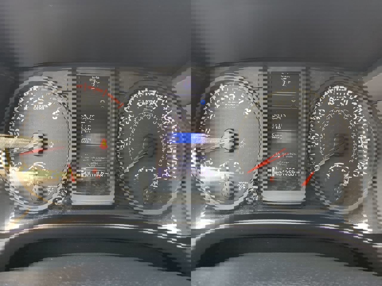 Used 2018 Toyota Tacoma SR w/ SR Convenience Package image 23