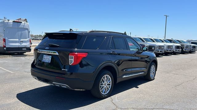 Certified 2023 Ford Explorer XLT w/ Equipment Group 202A AWD/4WD image 3