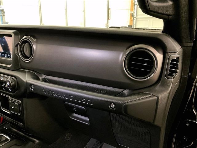 Used 2023 Jeep Wrangler Sport AWD/4WD image 15