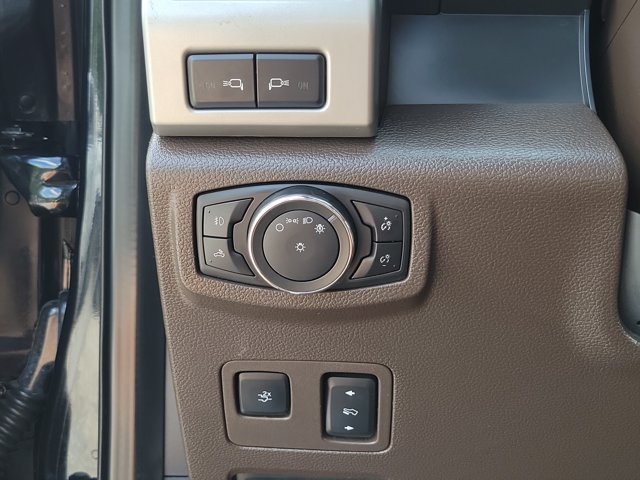 Certified 2022 Ford F350 King Ranch w/ Tremor Off-Road Package AWD/4WD image 26