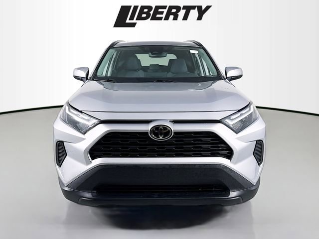 Used 2022 Toyota RAV4 XLE image 8