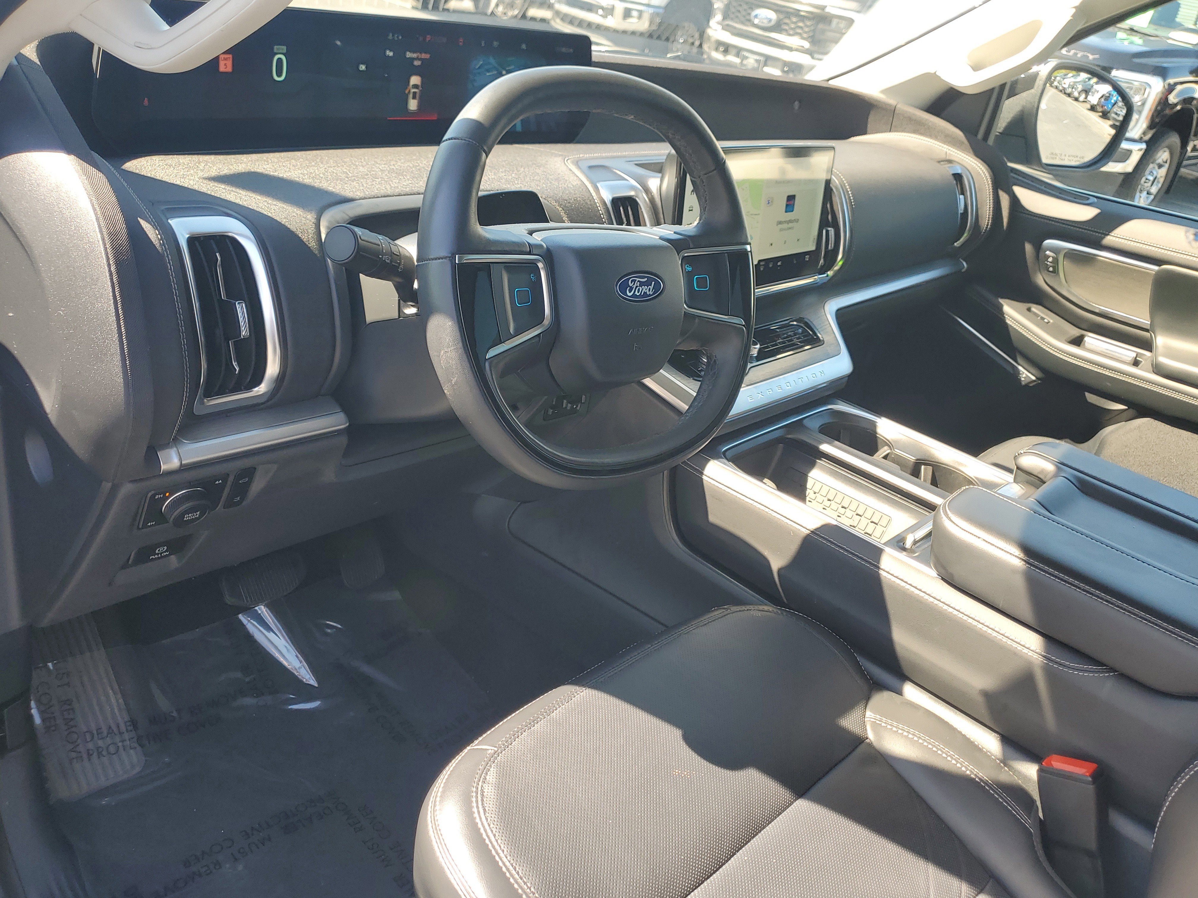 Certified 2025 Ford Expedition Max Platinum image 22