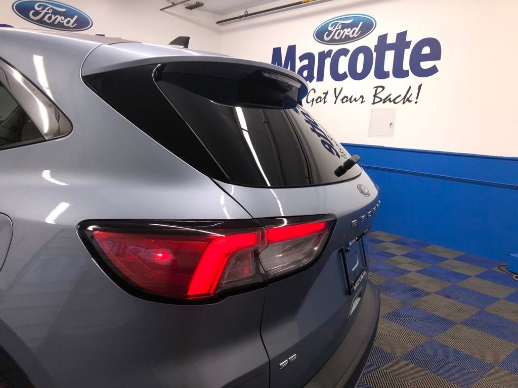 Certified 2022 Ford Escape SE w/ Cold Weather Package image 9
