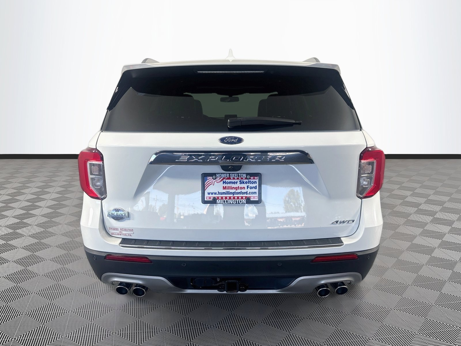 Certified 2023 Ford Explorer King Ranch w/ Technology Package AWD/4WD image 6