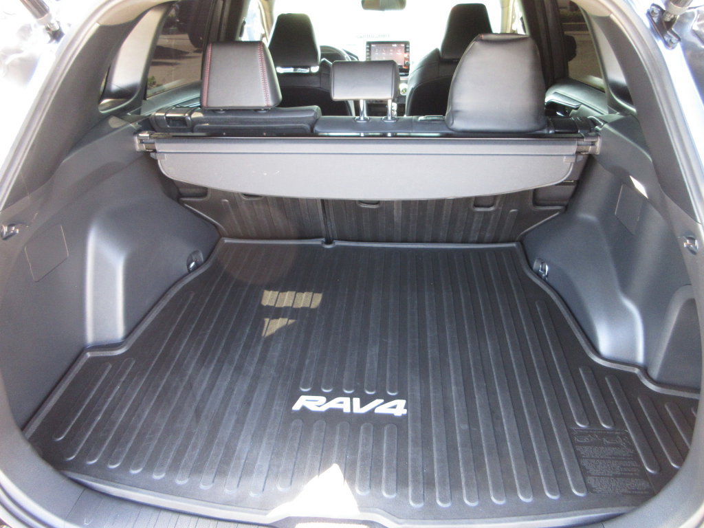 Used 2022 Toyota RAV4 XSE AWD/4WD image 29