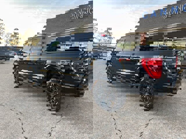 Certified 2022 Ford F150 XLT w/ Equipment Group 302A High image 3