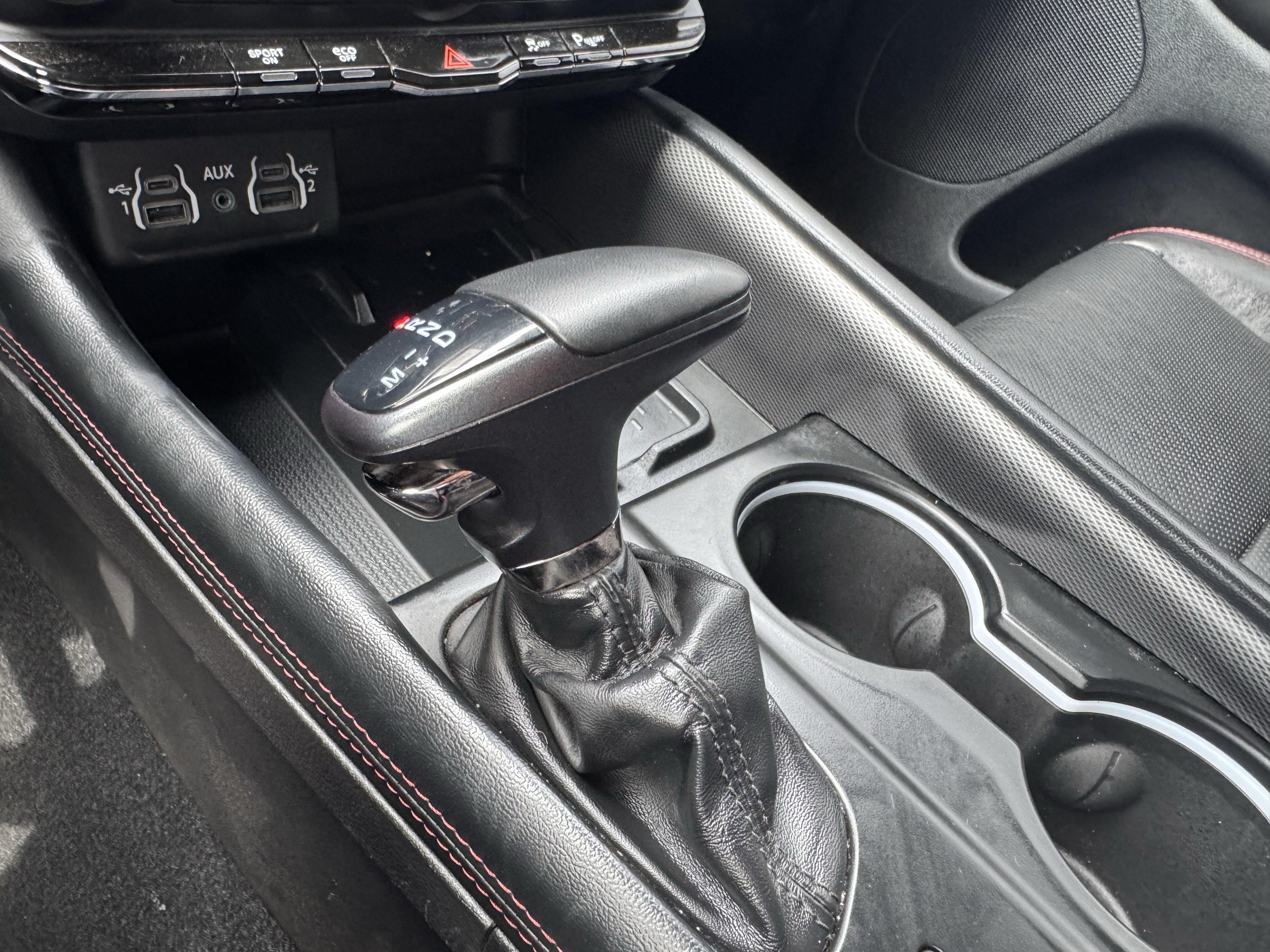 Used 2025 Dodge Durango R/T AWD/4WD image 16