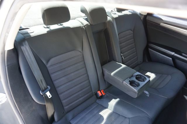 Certified 2020 Ford Fusion SE image 19