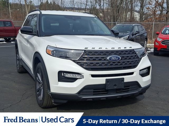 Certified 2023 Ford Explorer XLT w/ Equipment Group 202A image 11