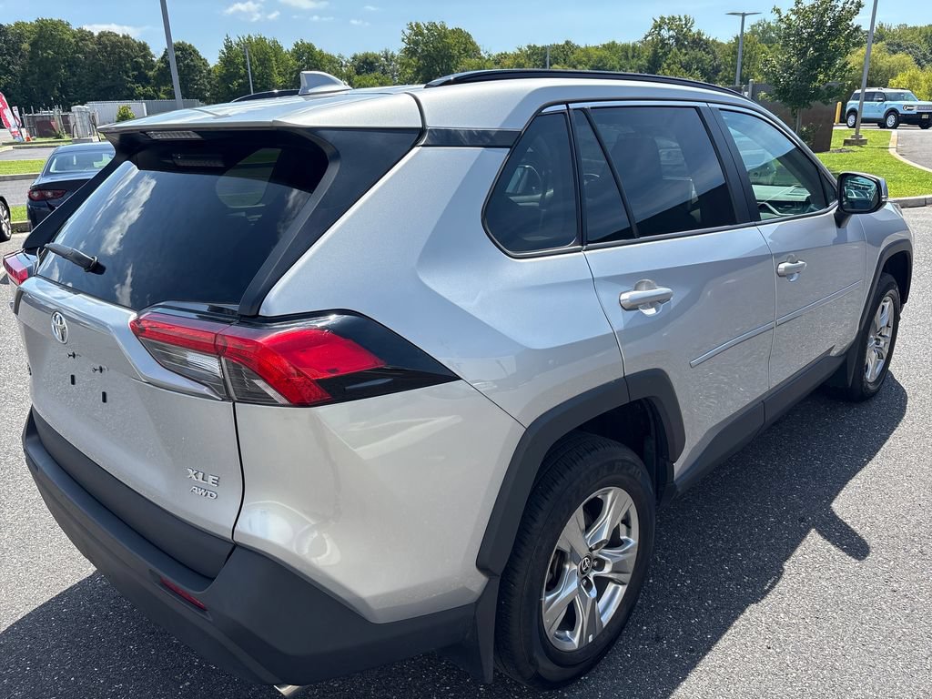Used 2024 Toyota RAV4 XLE AWD/4WD image 21