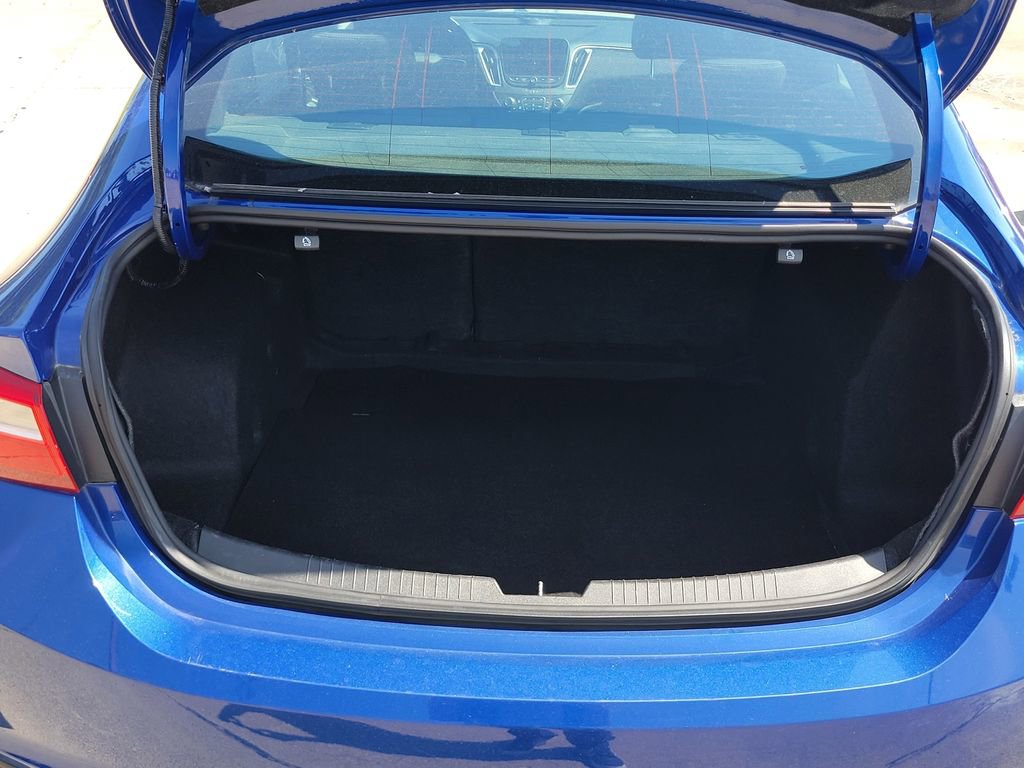 Used 2023 Chevrolet Malibu LT FWD image 31