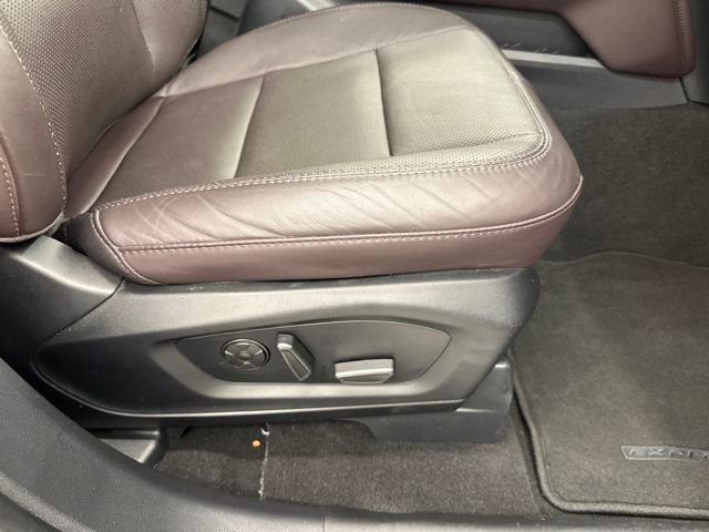 Certified 2025 Ford Explorer Platinum w/ LUX Leather Package image 12