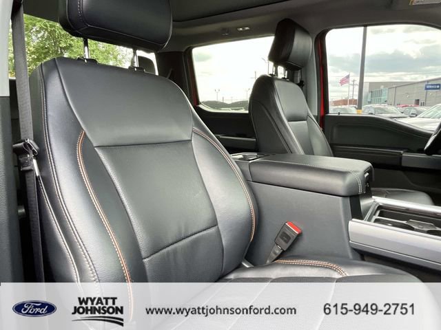 Certified 2025 Ford F450 Lariat w/ Chrome Package image 28