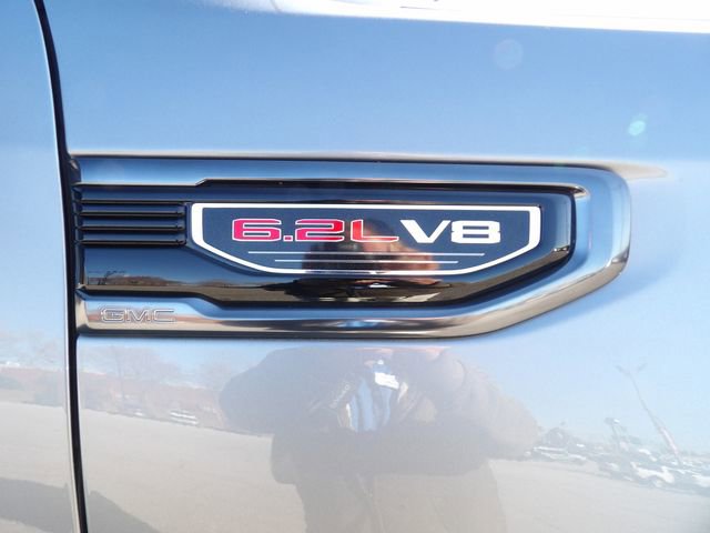 Used 2025 GMC Sierra 1500 AT4 w/ AT4 Premium Package AWD/4WD image 9