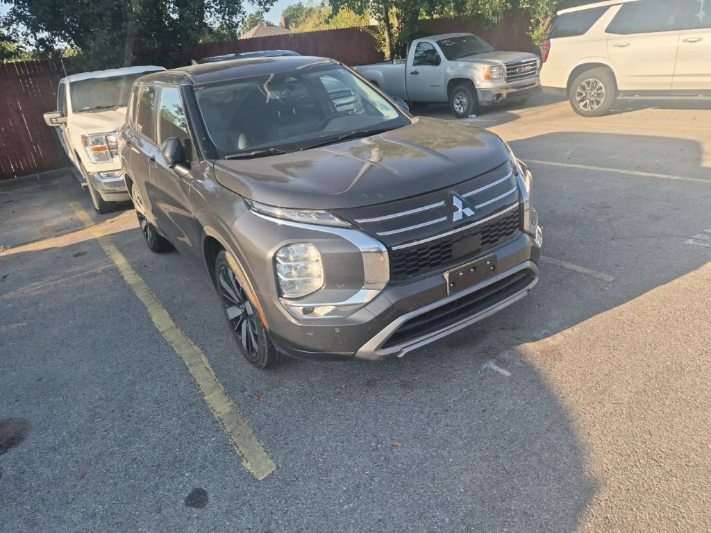 Used 2025 Mitsubishi Outlander SE FWD image 22