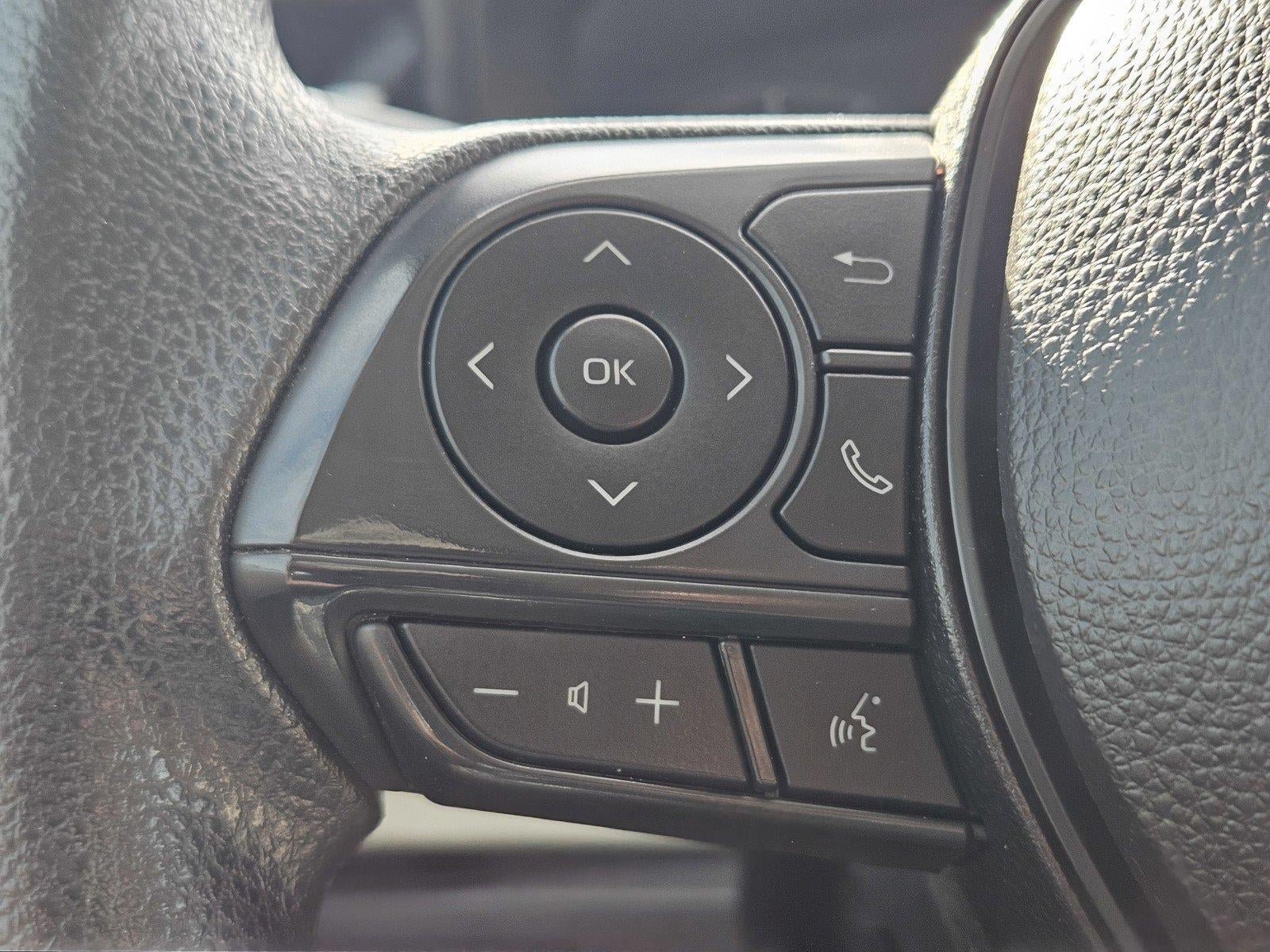 Used 2025 Toyota Corolla LE FWD image 17
