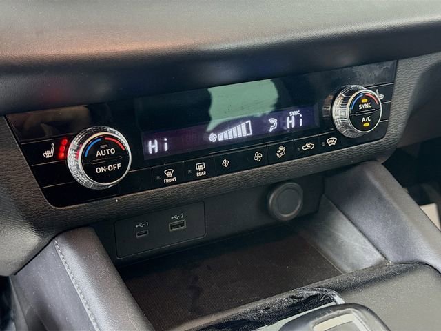 Used 2023 Mitsubishi Outlander SE image 16