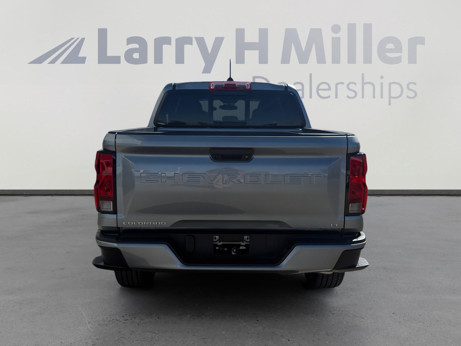 Used 2024 Chevrolet Colorado LT w/ LT Convenience Package image 4