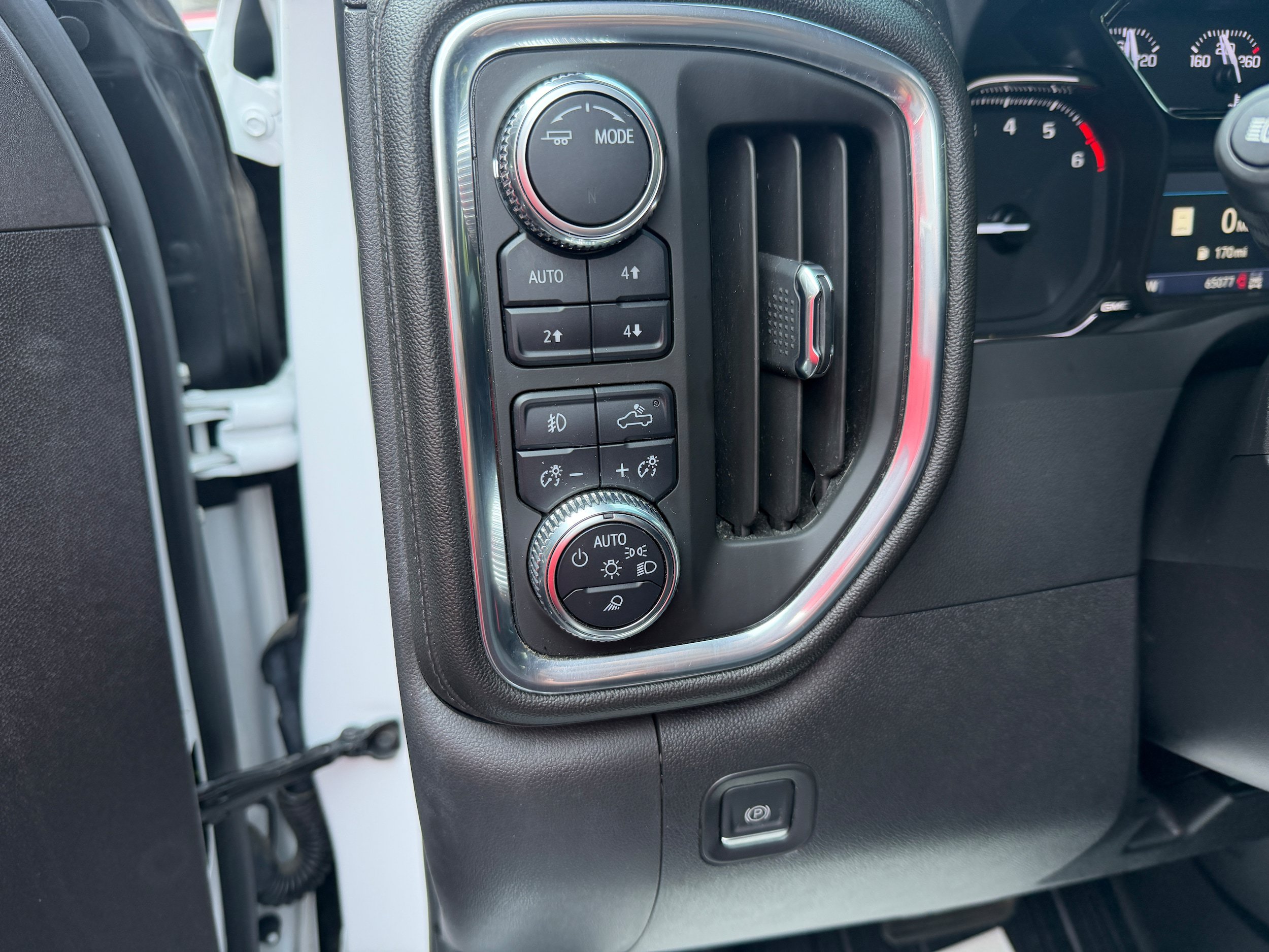 Used 2022 GMC Sierra 1500 SLT w/ SLT Premium Plus Package AWD/4WD image 18