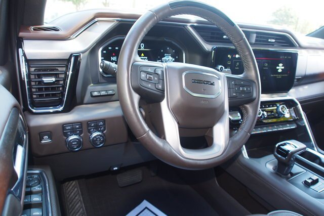 Used 2024 GMC Sierra 1500 Denali AWD/4WD image 17