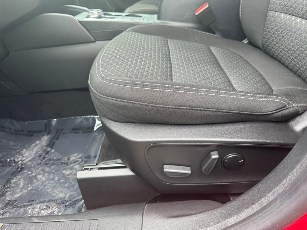 Certified 2023 Ford Escape Active AWD/4WD image 10