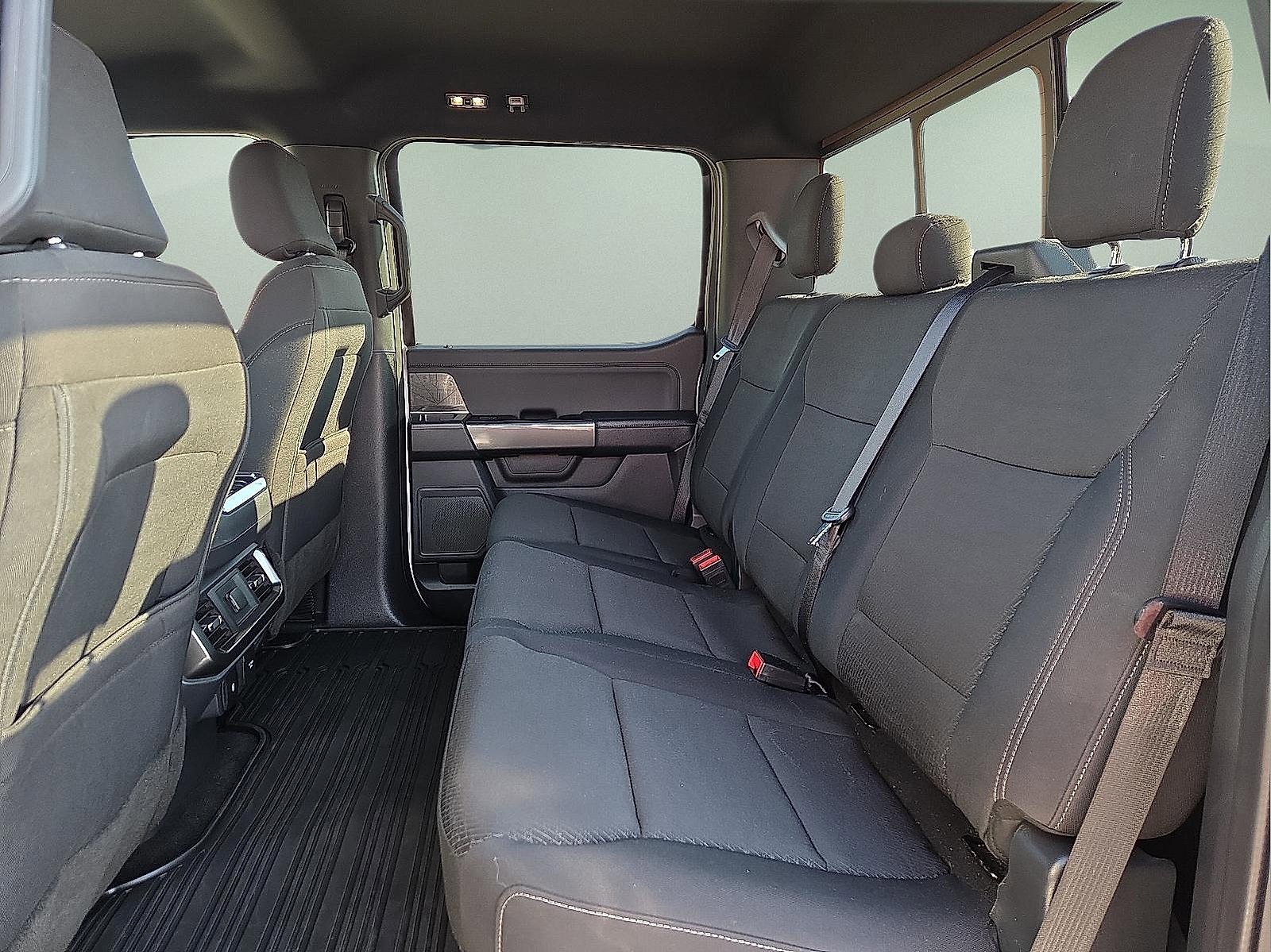 Certified 2022 Ford F150 XLT w/ Equipment Group 302A High image 10