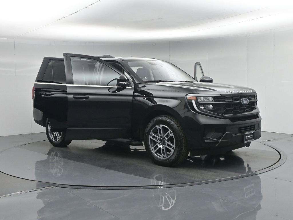 Certified 2025 Ford Expedition Active AWD/4WD image 38