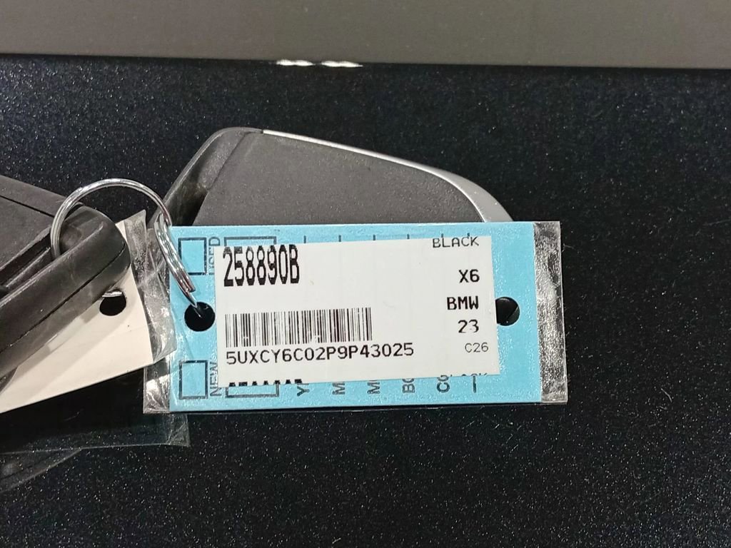 Used 2023 BMW X6 xDrive40i w/ M Sport Package image 26