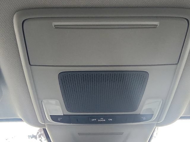 Used 2025 Honda CR-V LX image 19