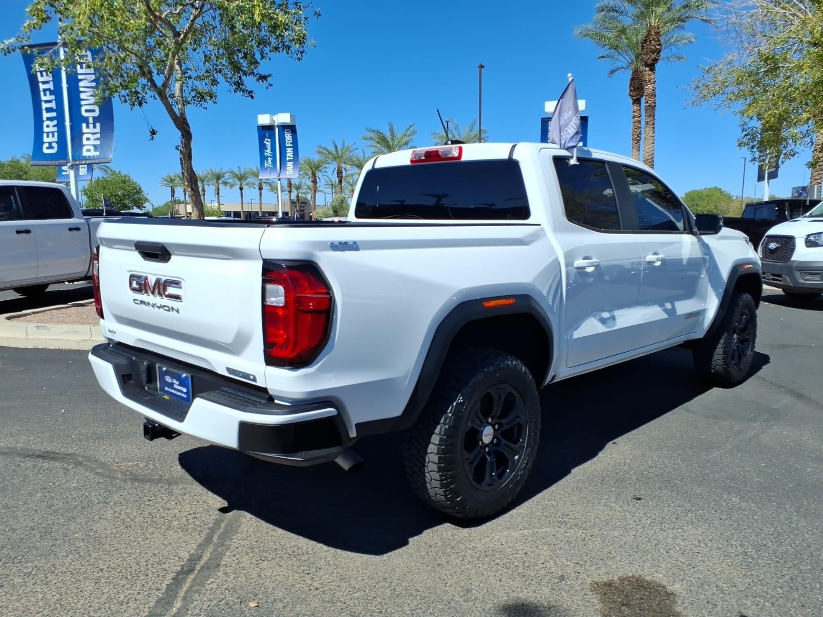Used 2023 GMC Canyon Elevation w/ Trailering Package AWD/4WD image 4