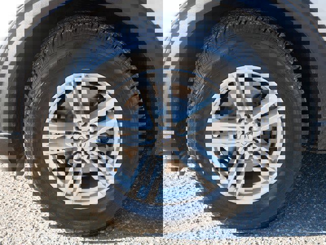 Certified 2020 Ford Explorer XLT w/ Equipment Group 202A image 11