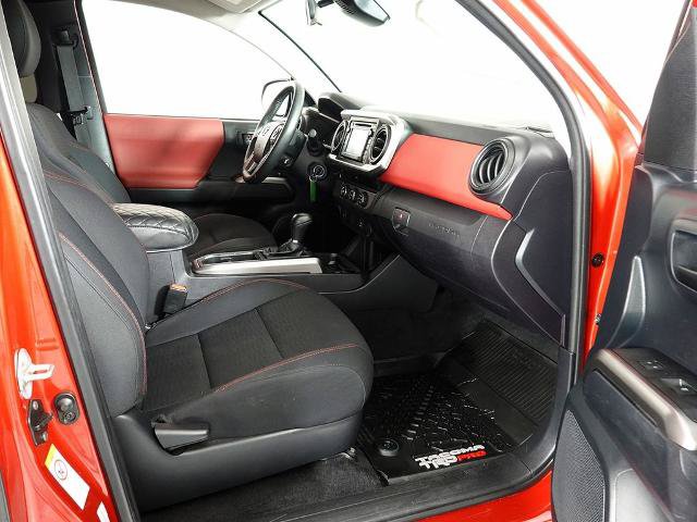 Used 2018 Toyota Tacoma SR5 RWD image 16