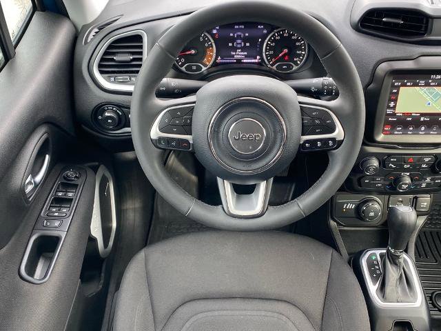 Used 2021 Jeep Renegade Latitude w/ Luxury Group I image 8