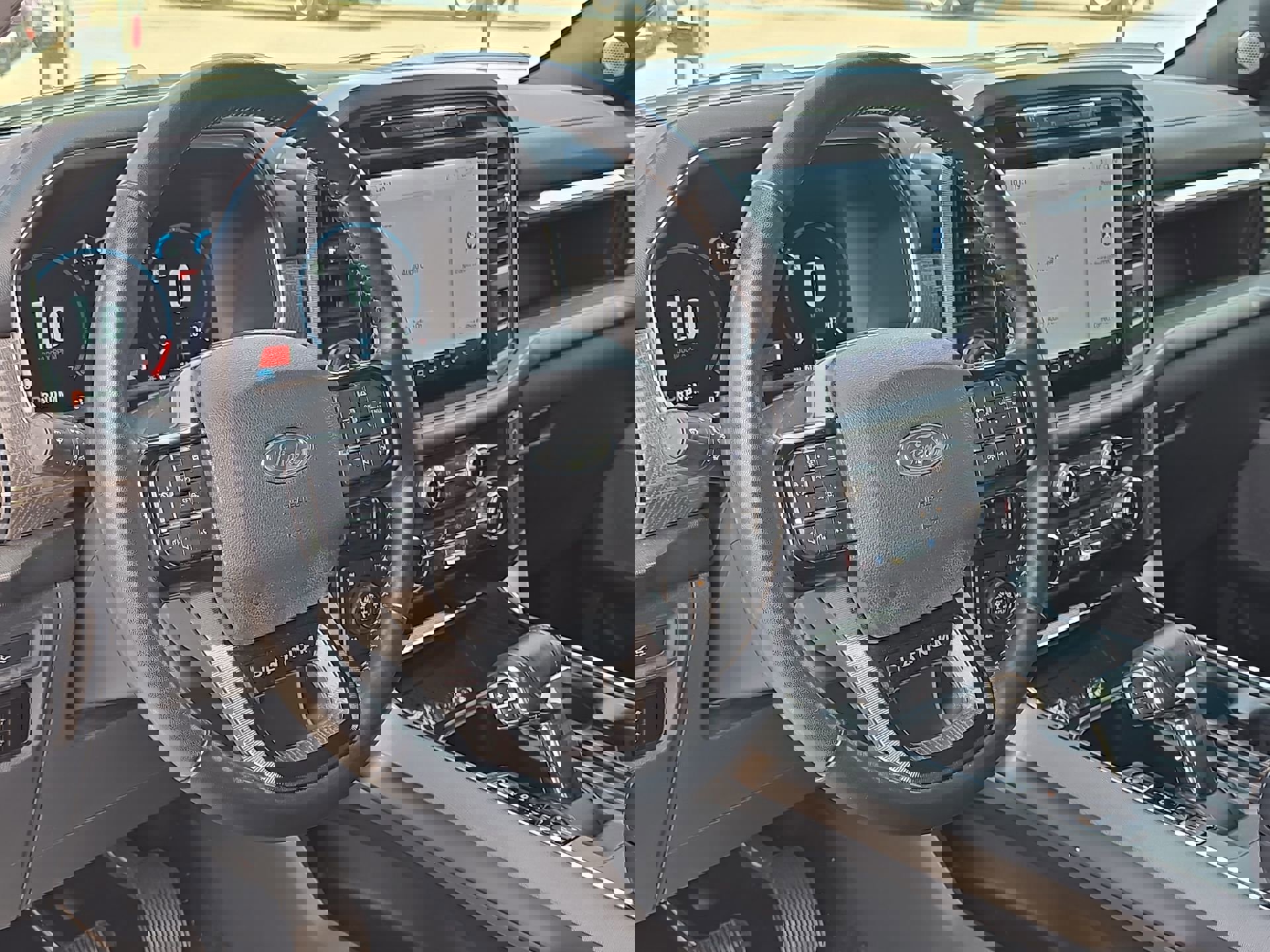 Certified 2023 Ford F150 Platinum w/ Equipment Group 701A High image 14